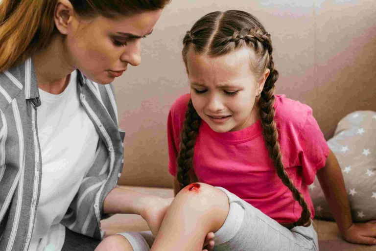 Handling Injuries In Child Care